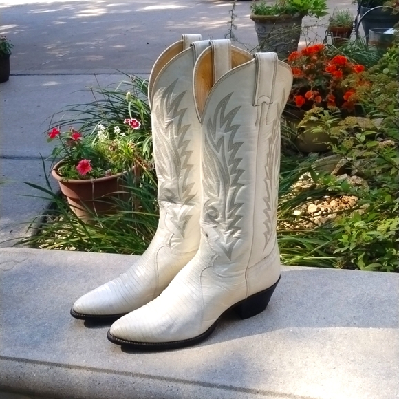 Justin Boots Shoes - Justin Boots White Leather Cowboy Heeled Boots. Snakeskin